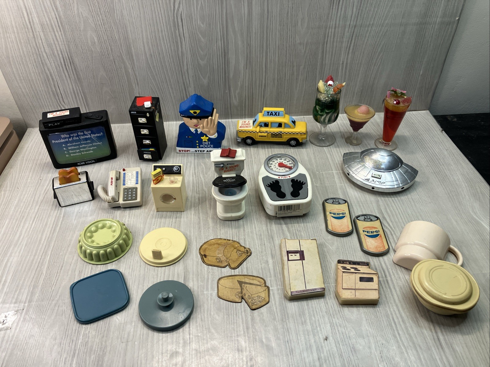 Vtg 90s ACME Refrigerator Magnets 3D Lot Various Rare TAXI UFO & 3 Drink Magnets
