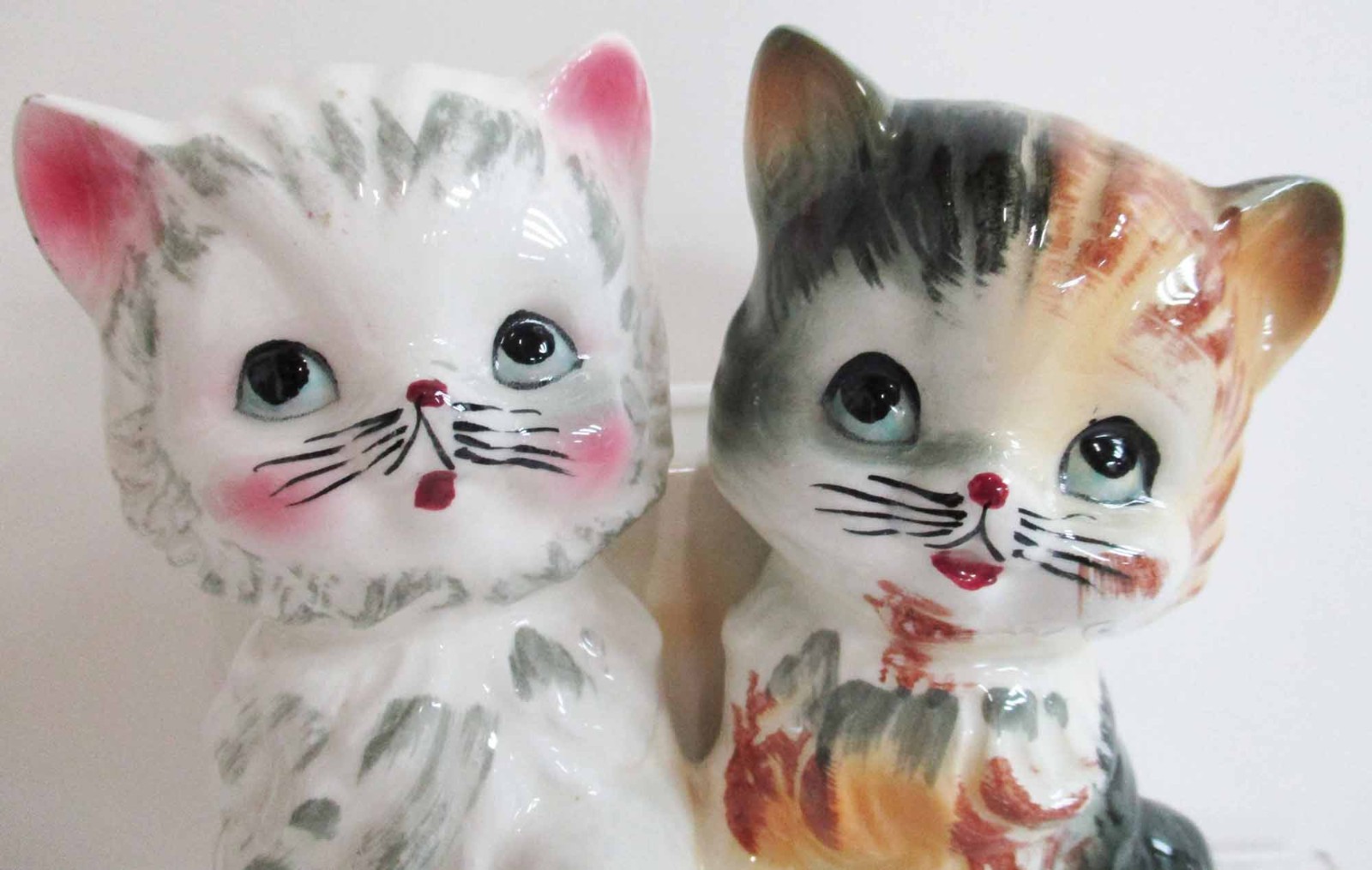 Vintage Japan Ceramic Pair of Cats Planter Lefton Kitschy Cute 1950s