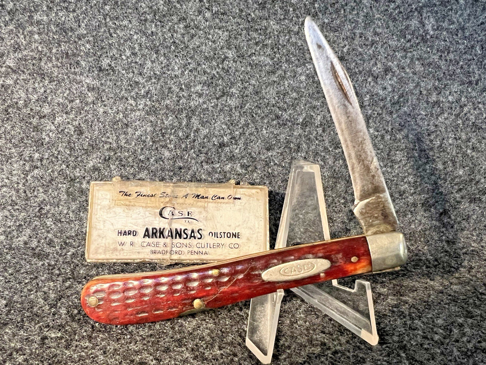 REDBONE CASE XX 61048 SLIM TRAPPER 1940-1964 Folding Knife & CASE Ark. Stone