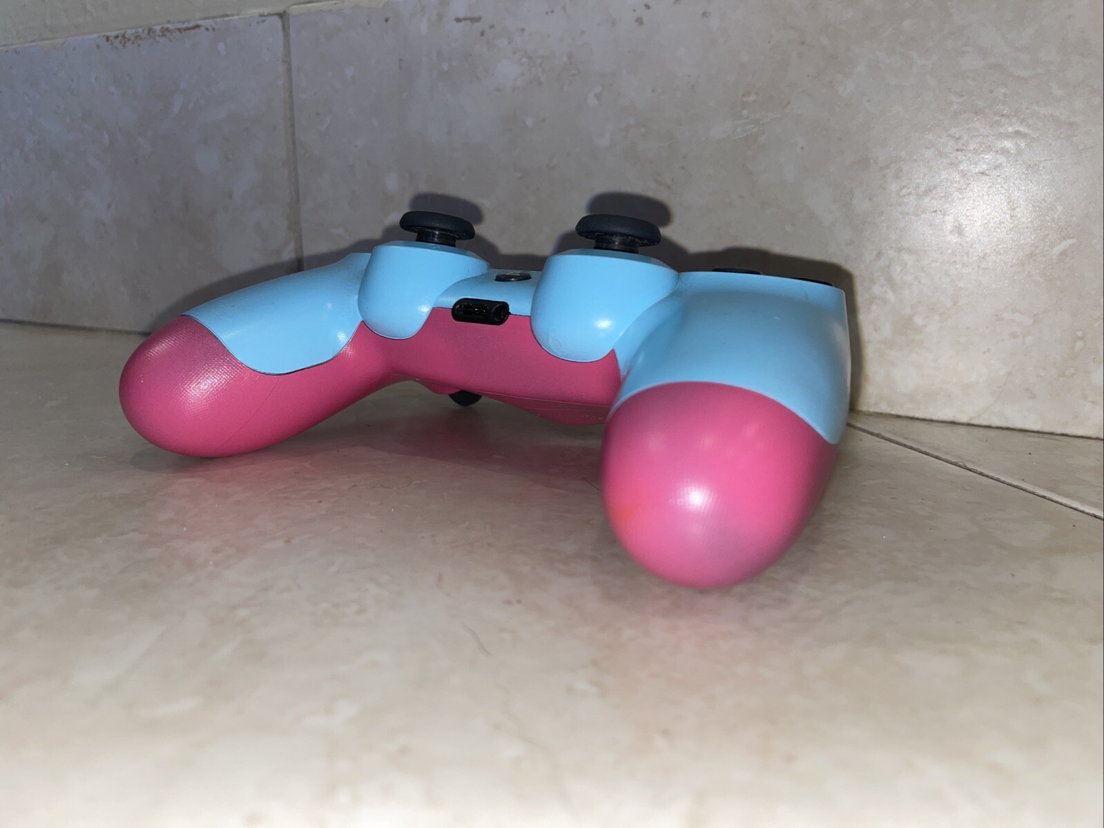 PlayStation 4 Custom Controller - Miami Vice Theme