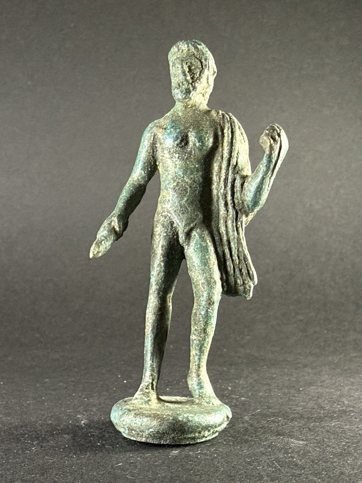 ANCIENT ROMAN BRONZE STATUE OF GOD JUPITER (ZEUS) - CIRCA 100-300 AD (9CM)