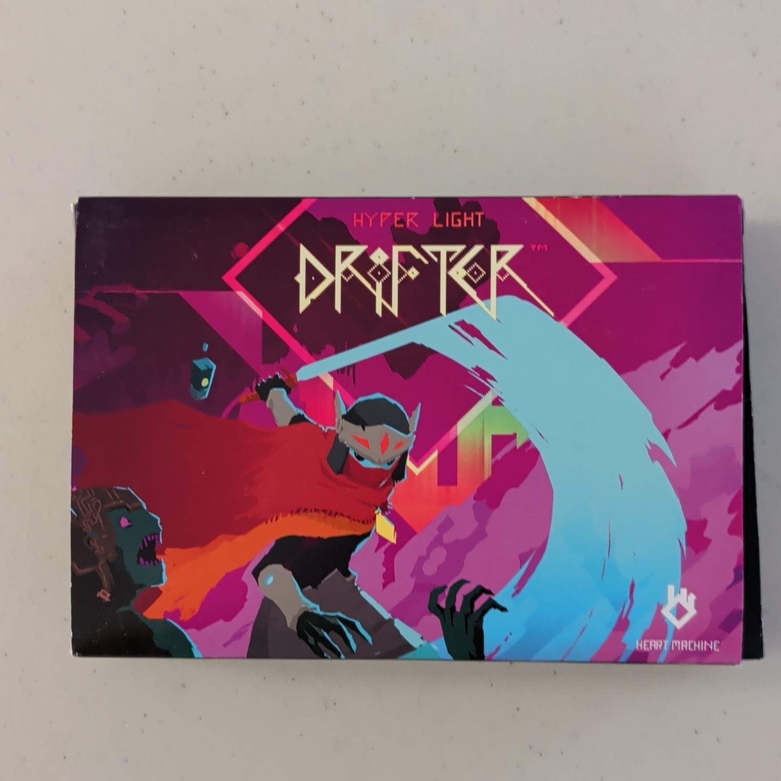Hyper Light Drifter Collector's Edition - Heart Machine, No Game