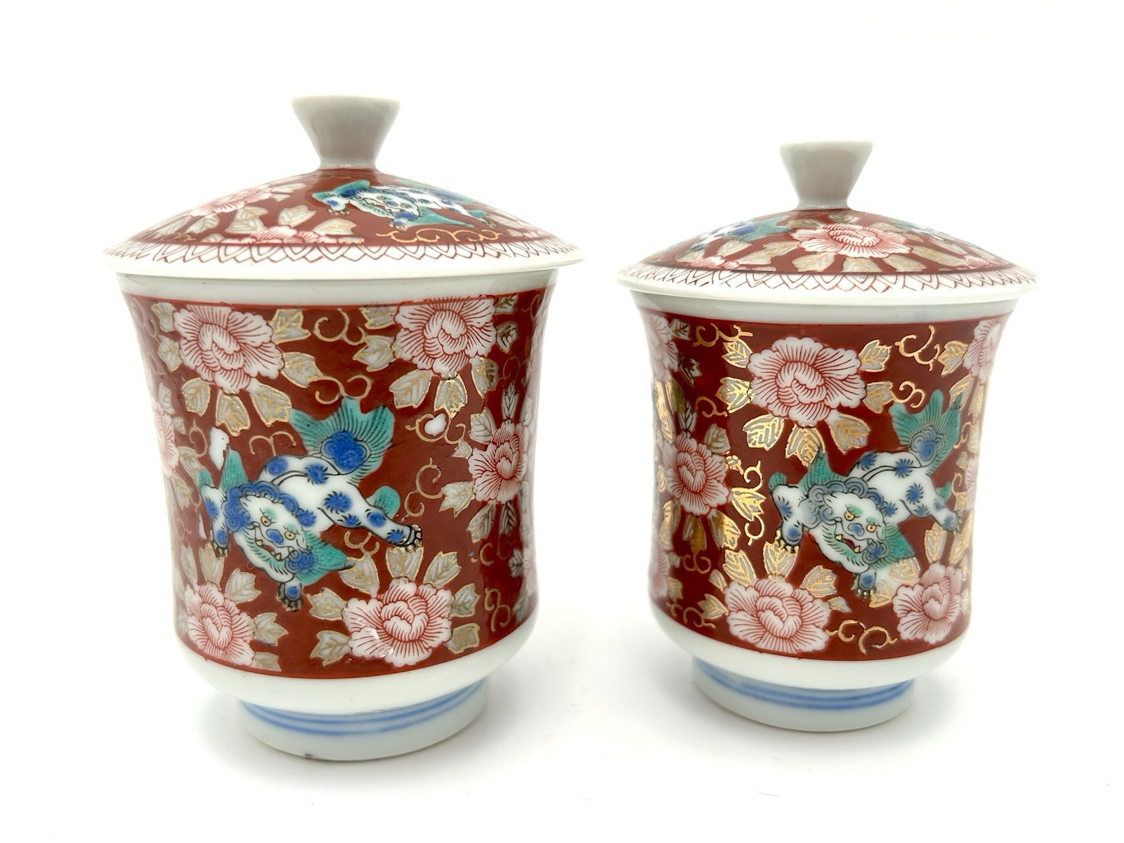 Two Arita Ware Teacups With Lids Red Flower Dog Lion Pattern