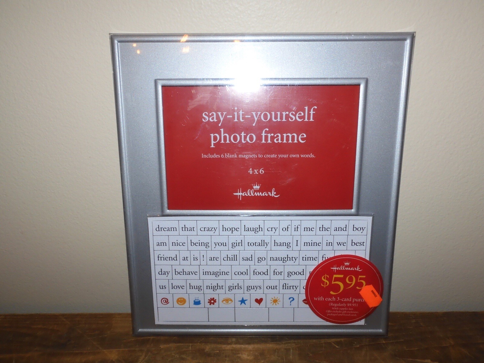 Hallmark Say-it-yourself Magnetic 4”x 6” Picture Frame Including Magnetic Words