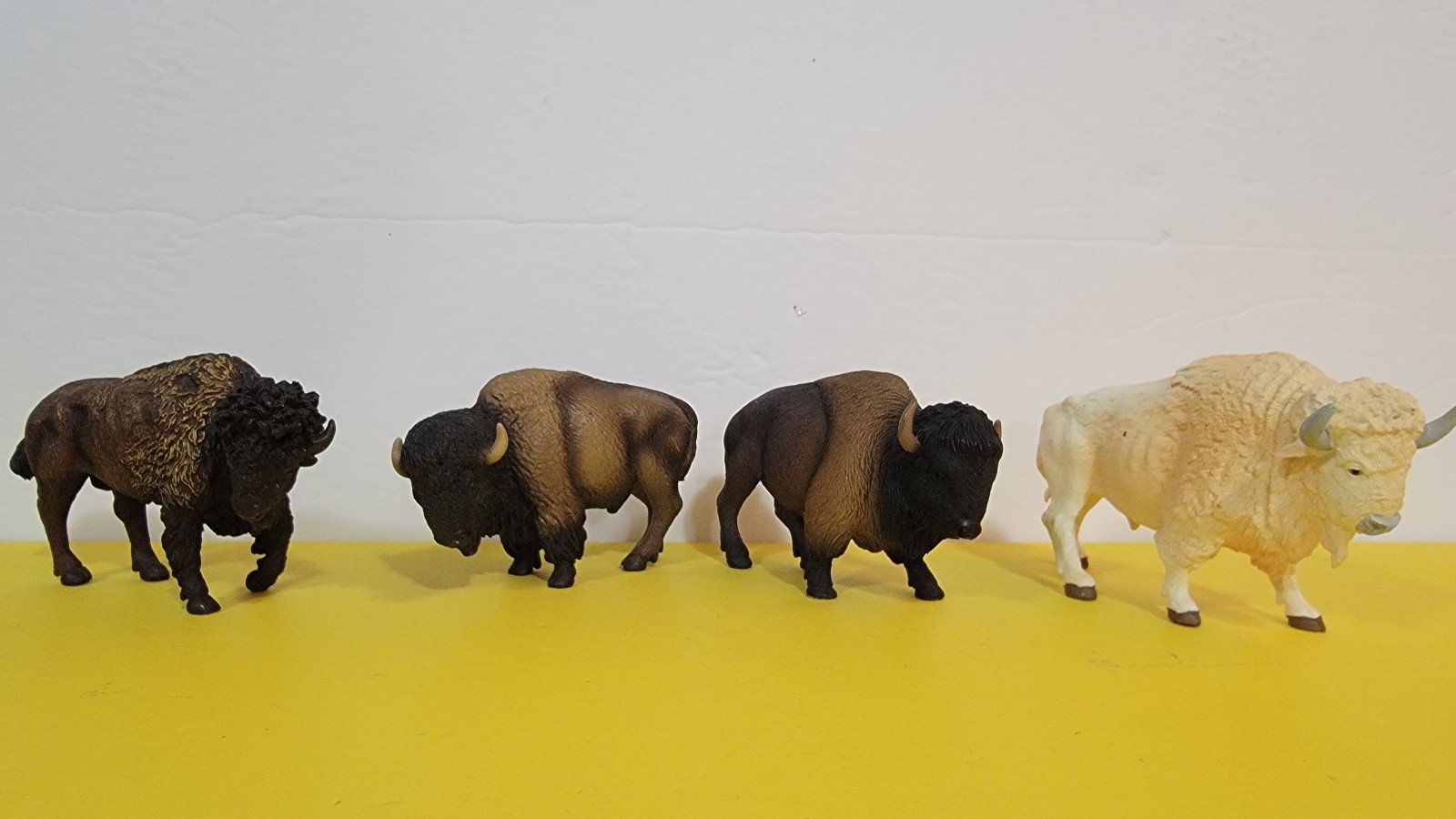 Schleich Collecta Mojo Safari LTD lot of 4 Bison North American Animal Figures