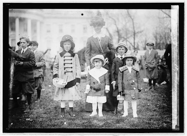 Photo:Mrs. Joseph P. Tumulty & children,1913