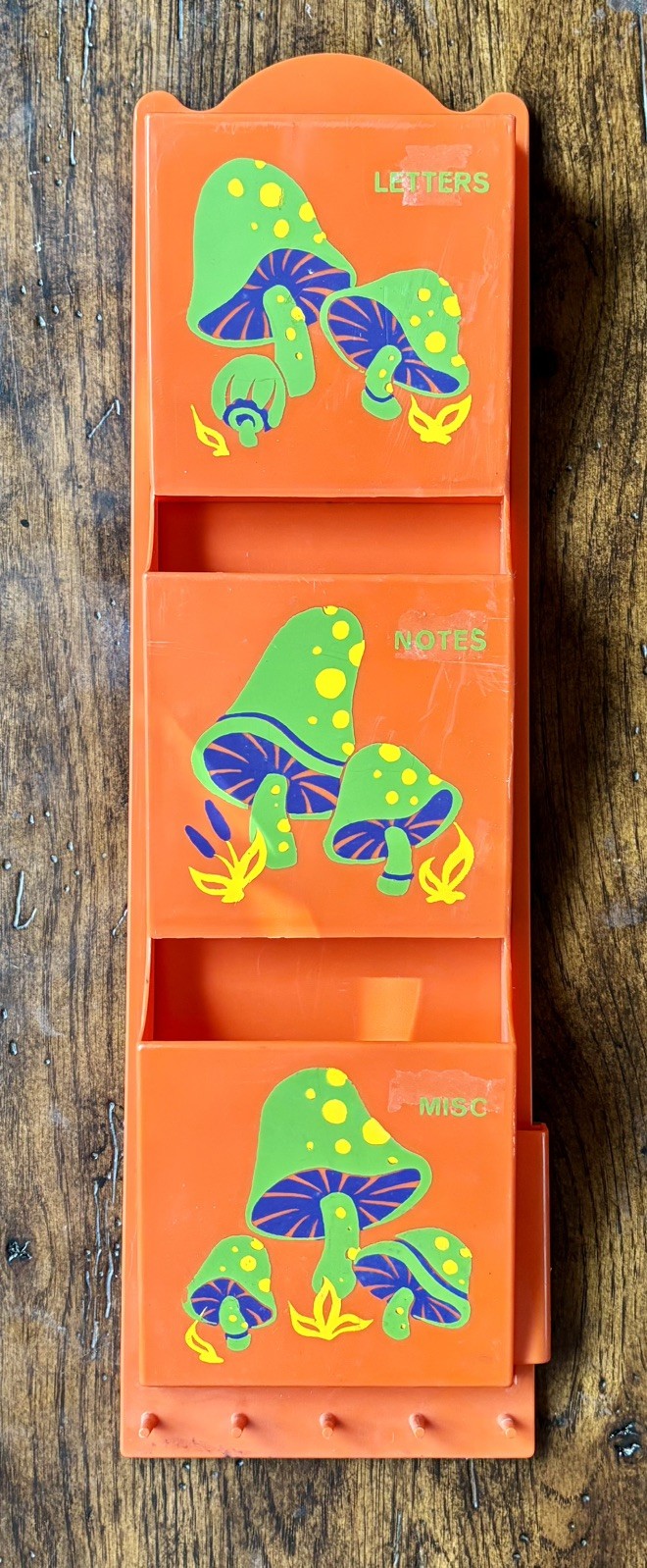 RARE Orange Green Vintage 70s Groovy Mushroom Mail ,Key, Letter Holder