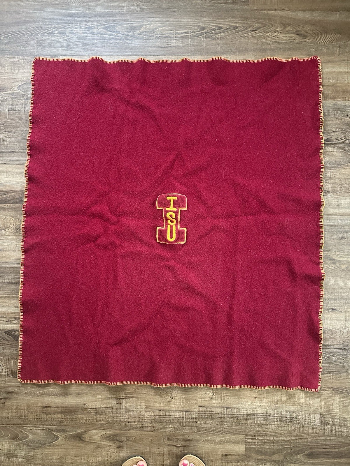 Vintage Wool Illinois State University Maroon Wool Blanket Amanda Woolen Mills 