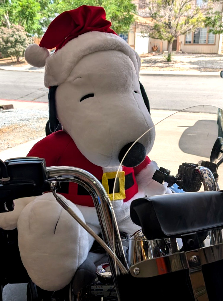 Vintage Jumbo Peanuts Snoopy Santa Claus Plush 42\
