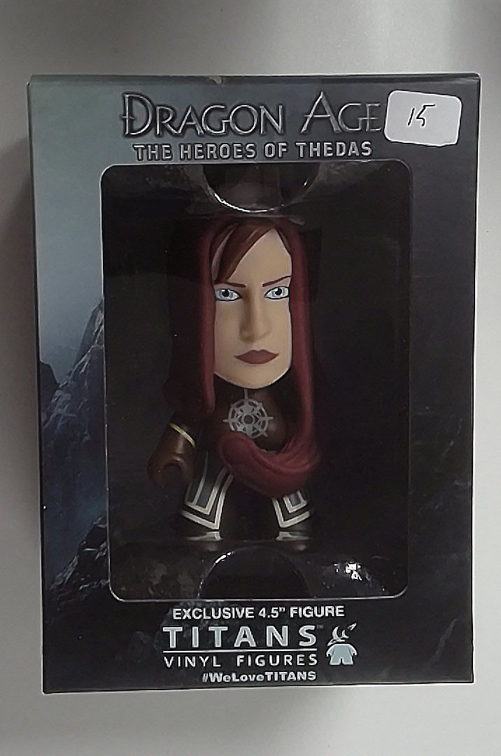 Dragon Age The Heroes of Thedas Titans Vinyl Figures Leliana