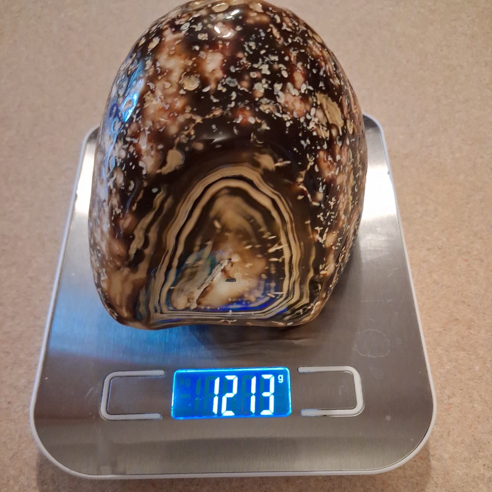 Rare 1,214 g Natural Polished Sardonyx or Silk Agate Sourced From Nadagascar 