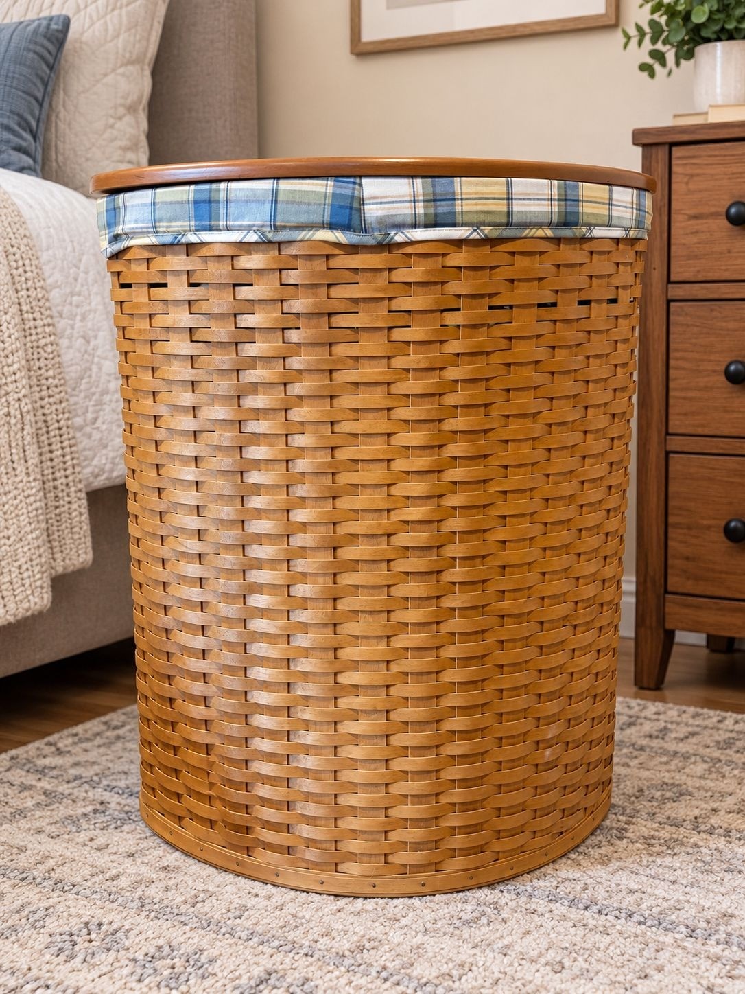 Longaberger LARGE Corner Hamper Basket w Wood Lid, Liner, Insert 2003 - NEW