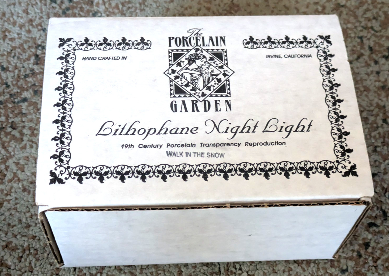 The Porcelain Garden Brand Lithophane Night Light Porcelain ~ Off to School ~NEW