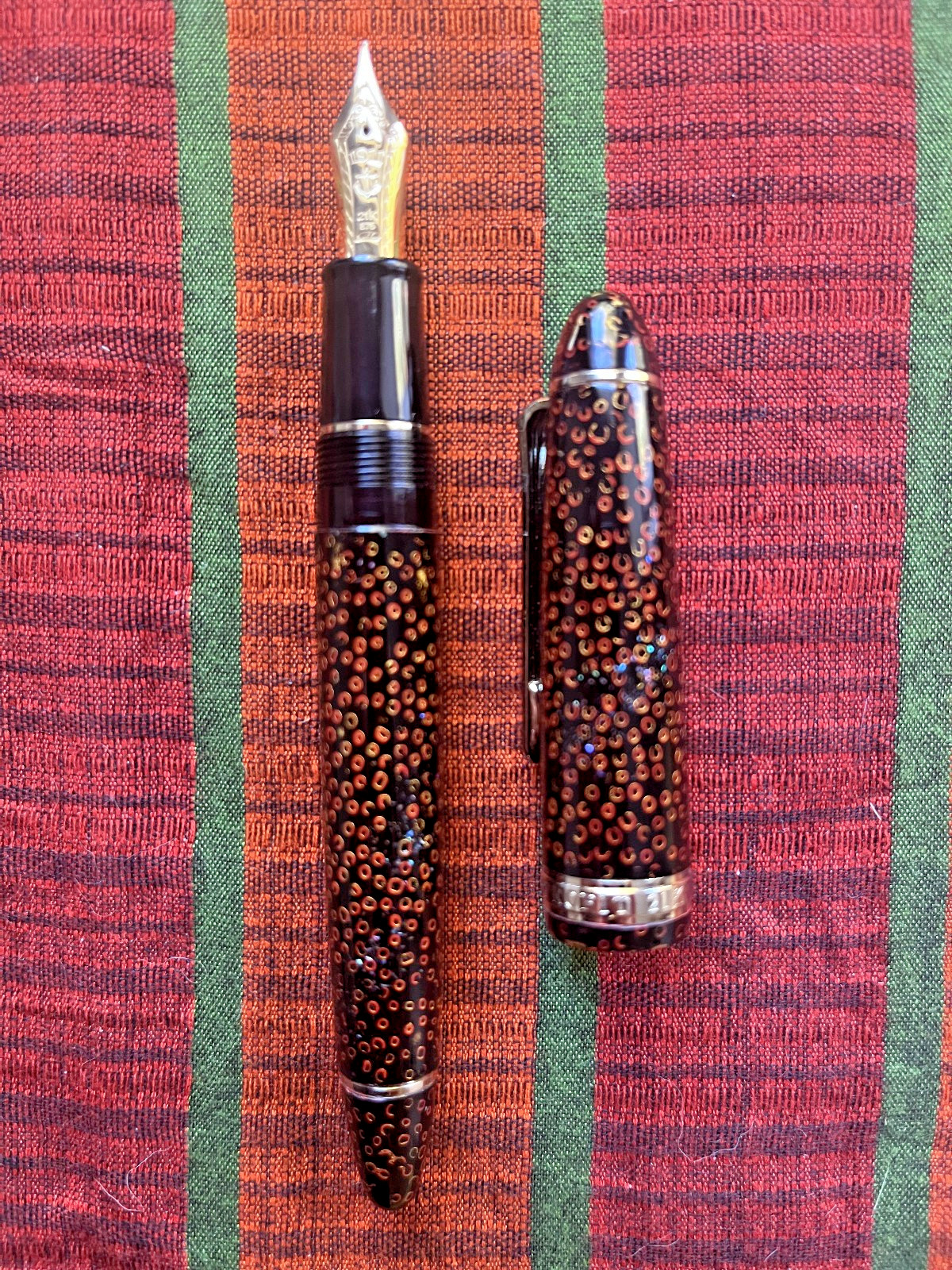 Rare Sailor Tsugaru-Nuri fountain pen, large 21k MF nib, excellent condition