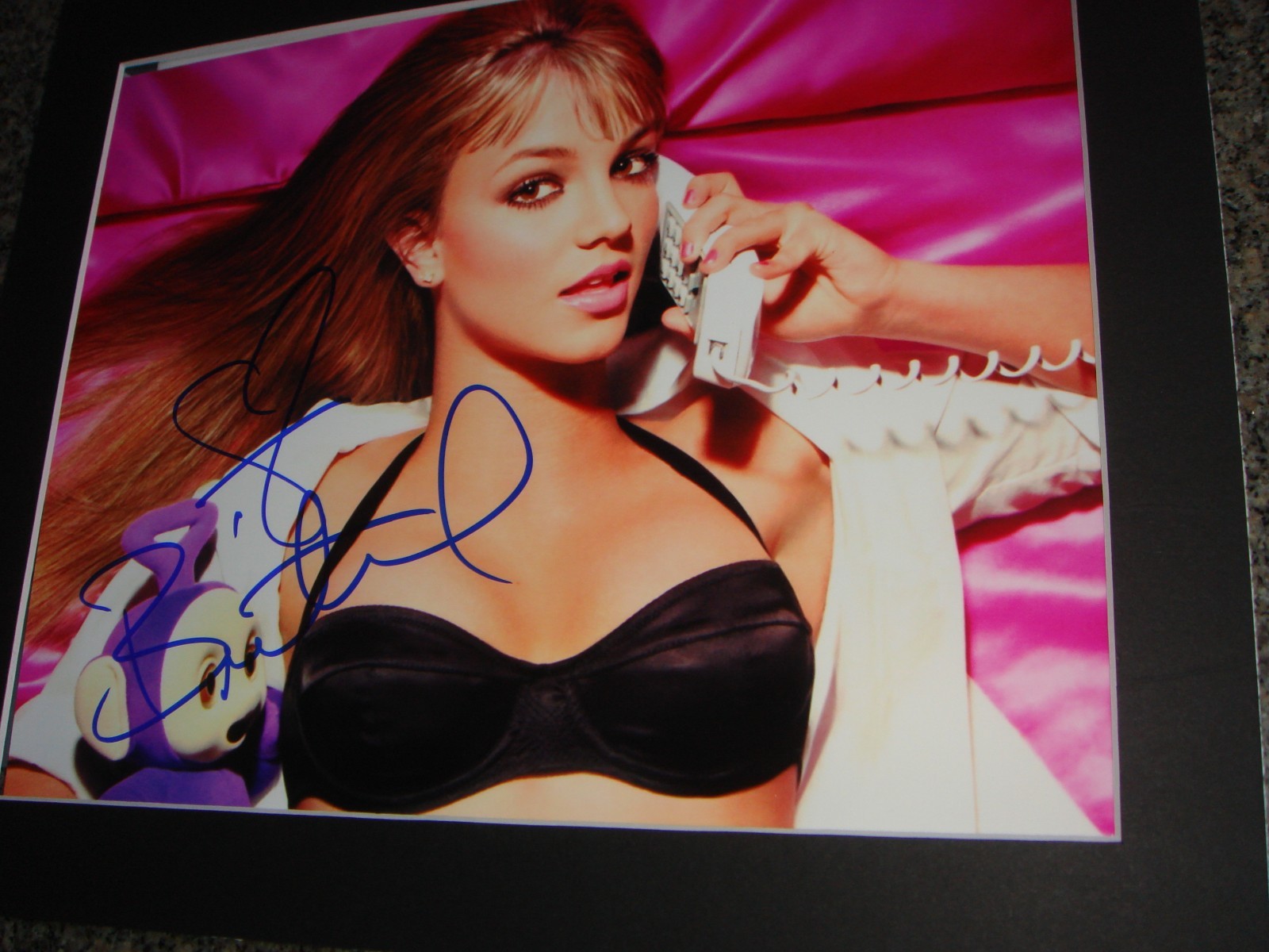 BRITNEY SPEARS super hand-signed 10x8