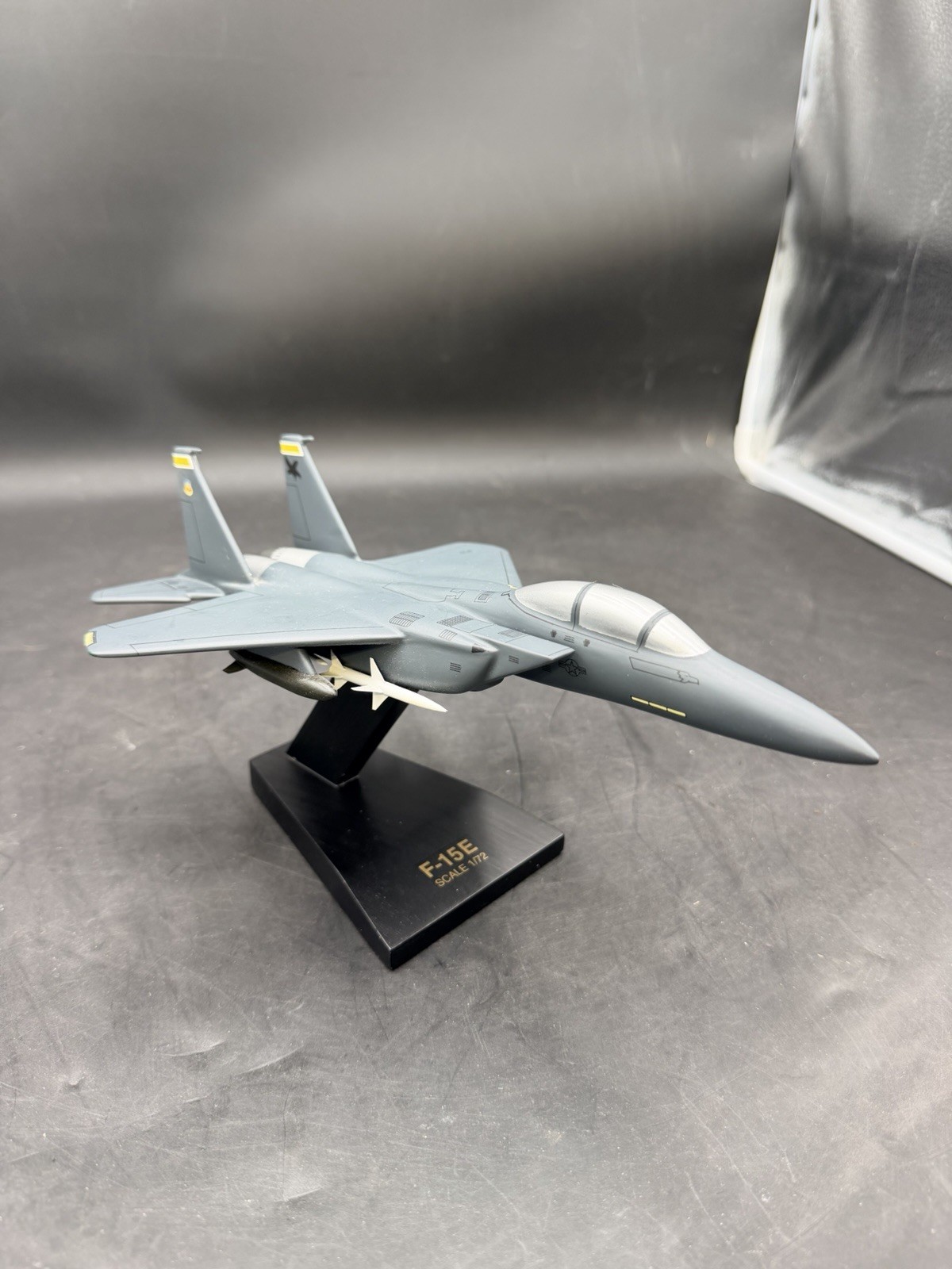 F-15E Strike Eagle Model Plane 1:48 w/ Stand Military Aircraft USAF