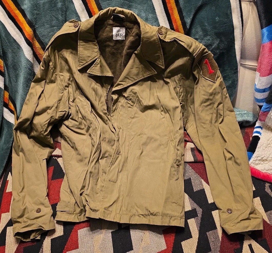 AT THE FRONT WWII REPRODUCTION US M1941 FIELD JACKET 44R