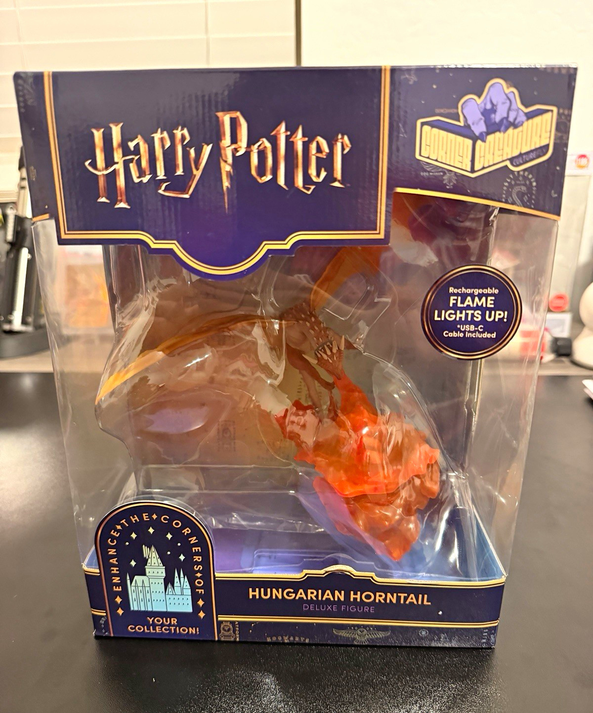 CultureFly Harry Potter Hungarian Horntail Deluxe Figurine Flame Lights Up