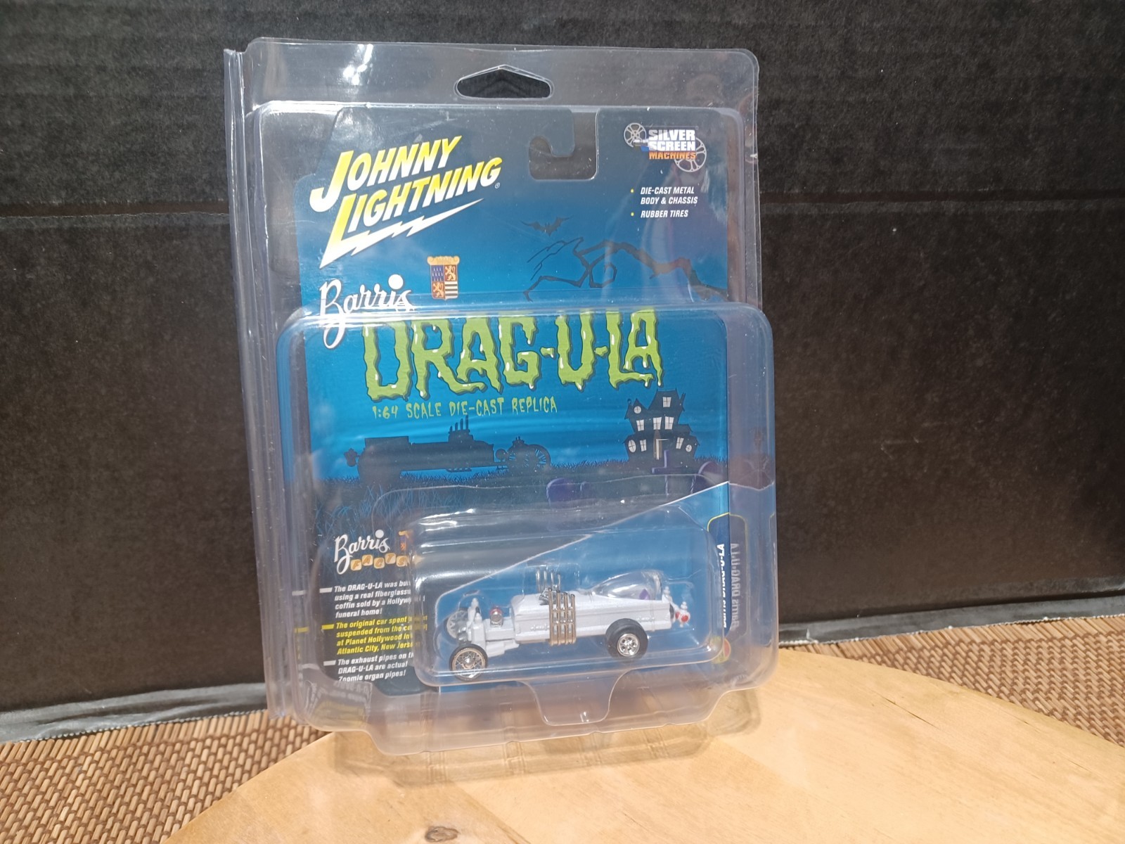 The Munsters Grandpa\'s Dragula 1/64 Diecast Car Johnny WHITE Lightning Version