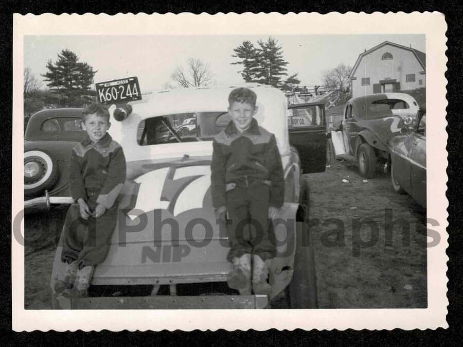 DIRT TRACK RACE CARS NIP 17 w/LICENSE PLATE LITTLE COWBOY OLD/VINTAGE PHOTO-F767