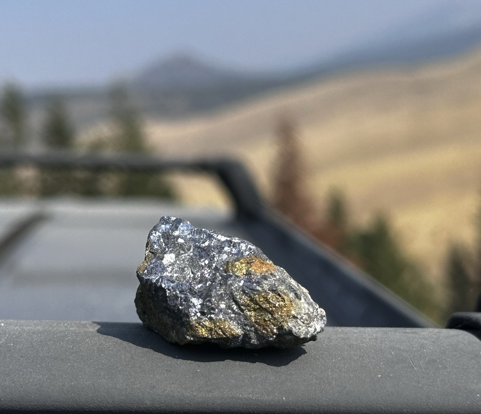 High Grade Platinum, Paladium And Gold Ore