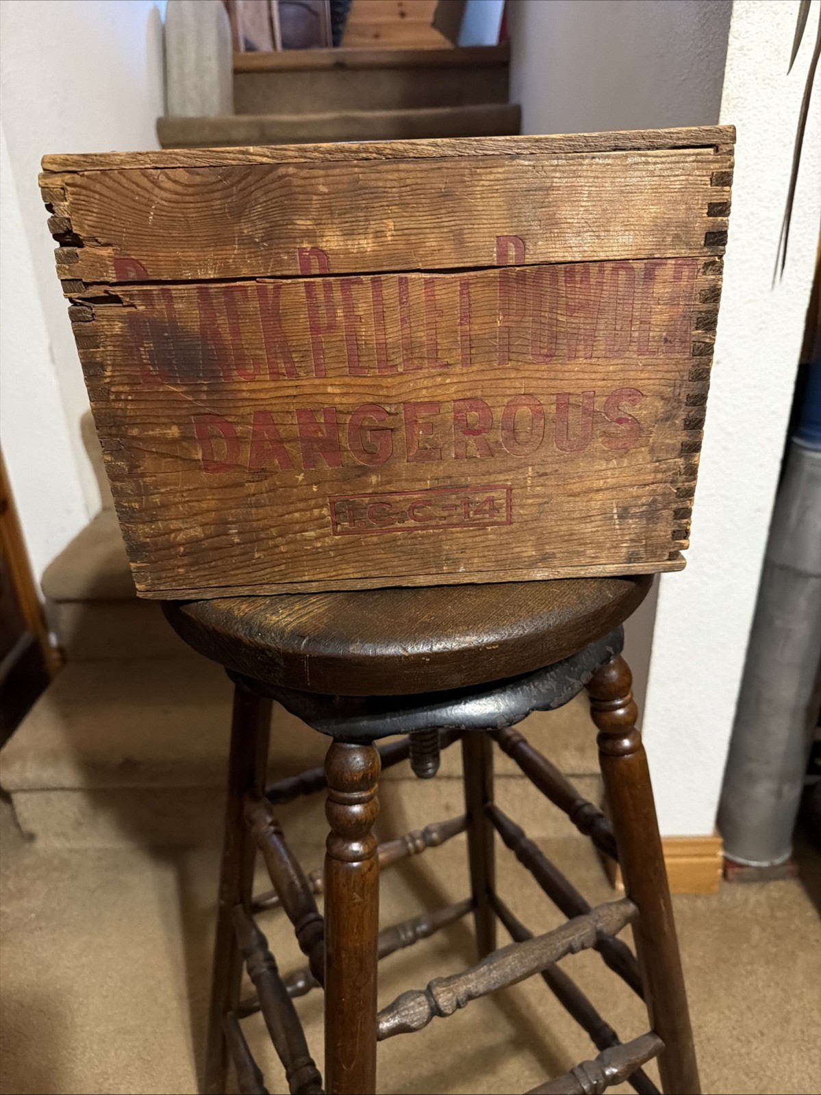 Vintage  US. BLACK PELLET POWDER DANGEROUS BLASTING USA WOOD BOX TERRE HAUTE IND