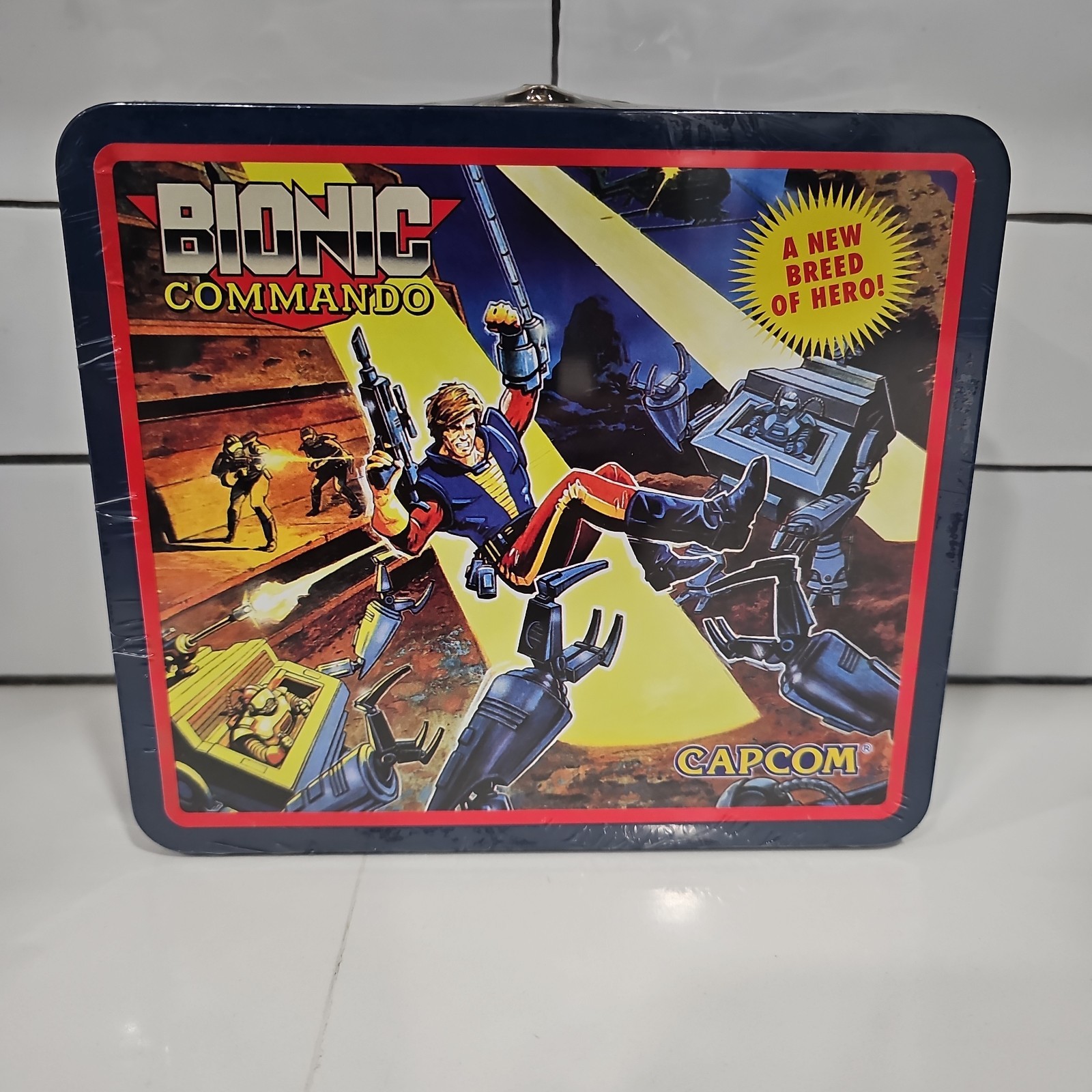 New Sealed Bionic Commando Metal Lunchbox Capcom 2009