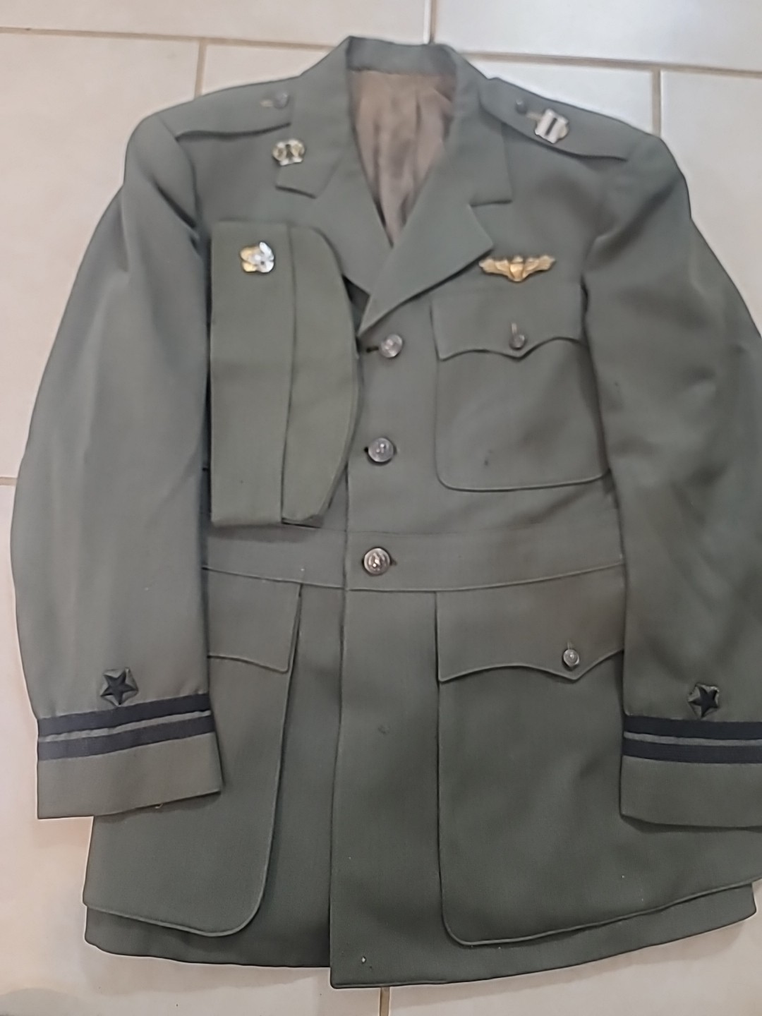 WW2 Original USN Fighter Pilots Uniform With Insignias.