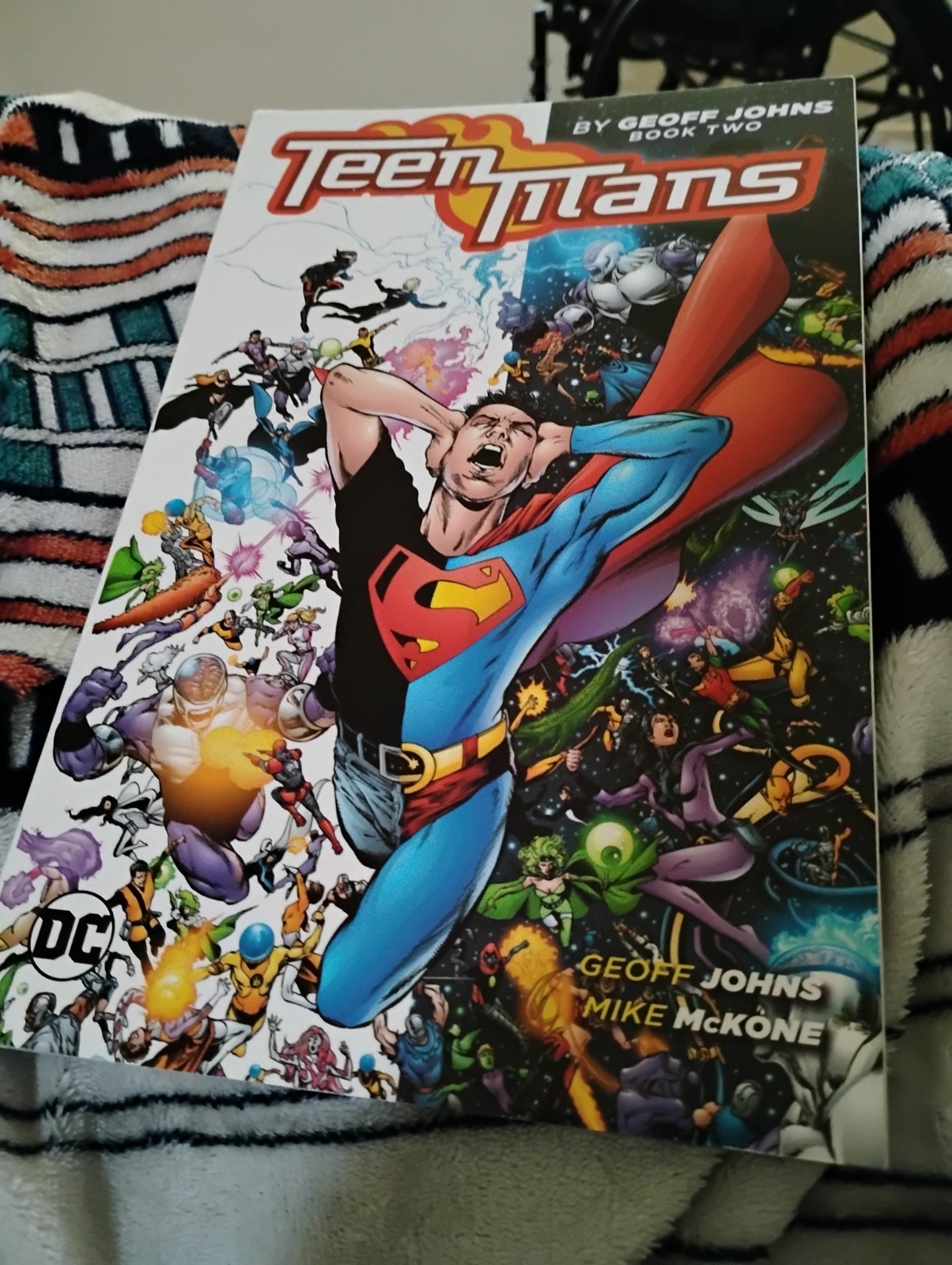 Teen Titans by Geoff Johns Book Two by Geoff Johns (Paperback)