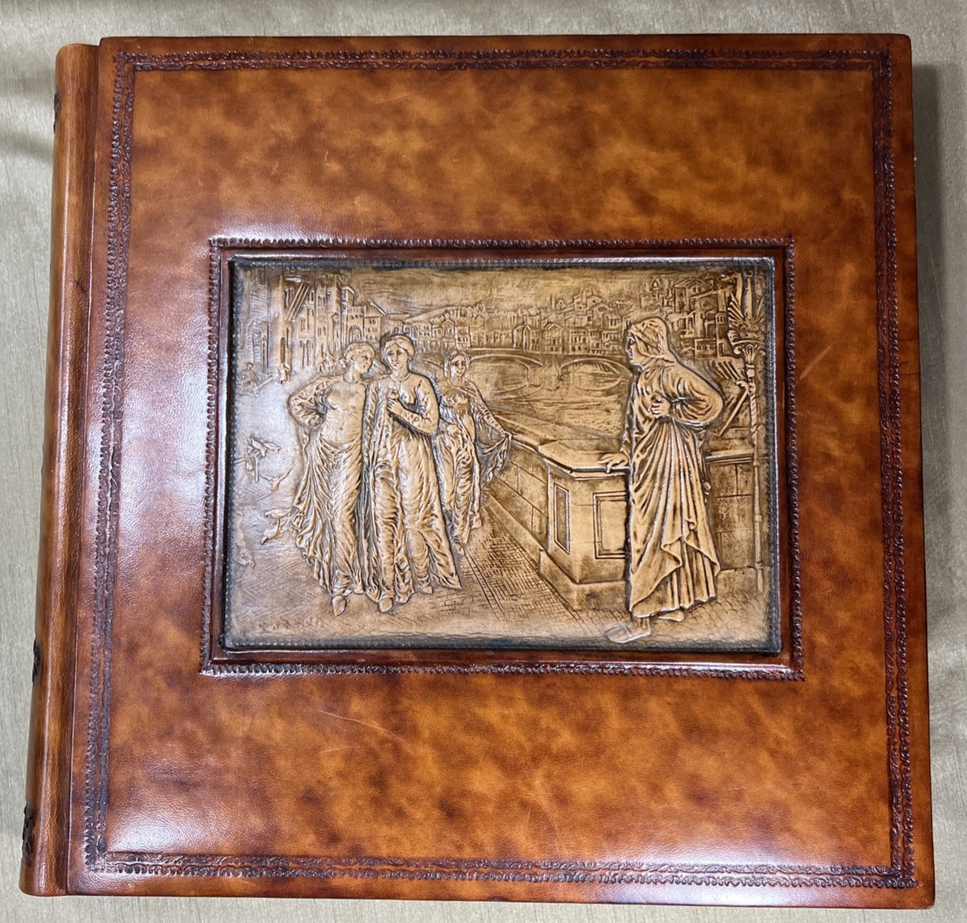 Daisy Arts Handmade Genuine Leather Photo Album Scrapbook Italy Large Embossed