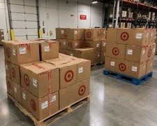 Walmart assorted household and kitchen reseller merchandise picture