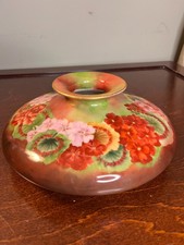 ANTIQUE T&V Limoges France Squat Vase Hand Painted Geraniums Floral Gold Trim picture