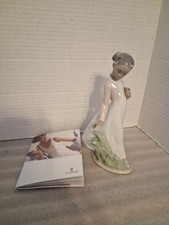 Lladro Black Legacy Pretty Flowers W/box. Approx 8 Inches Tall picture