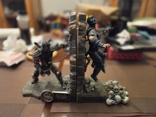 Mortal Kombat Bookends - 2011 Collectors Edition picture