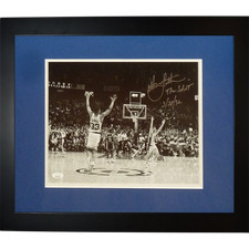 Christian Laettner Autographed Duke Blue Devils (The Shot Celebration Horiz BW) picture
