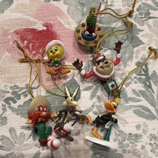 Vintage 1998 Looney Tunes Mini Christmas Ornaments Lot picture
