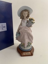 1999 Lladro Society Retired Figurine #7676 “A Wish Come True” with Stand & Box picture