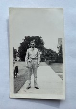 Vtg B&W Snapshot WWII Military Man Soldier in Uniform on Sidewalk Original Photo picture