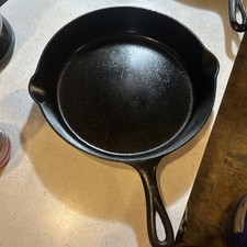 Antique (1906-1912) Griswold No. 10 Slant Logo Erie 716 B Cast Iron Skillet picture