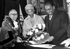 Sir Learie And Mrs Constantine With The Mayor Of Nelson Lancs 1963 Old Photo picture
