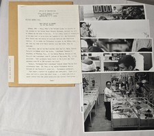 Official Navy Press Kit MEDCAP Danang Vietnam War Clinic Photos 1971 picture