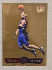 2000-01 FLEER ULTRA GOLD MEDALLION VINCE CARTER #1 BASKETBALL CARD DUNK picture