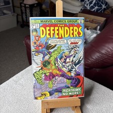 The Defenders #31 (Marvel Comics January 1976) VF condition WE COMBINE SHIPPING picture