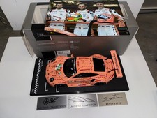 2018 LEMANS 24 WINNING DRIVERS SIGNED PLATES & 911 PINK PIG PORSCHE , IXO, 1/18 picture