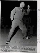 1953 Press Photo Harry S. Truman throws opening ball in Kansas City, Missouri picture