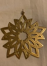 1977 MMA Metropolitan Museum of Art Gold Plated A Christmas Star Ornament picture