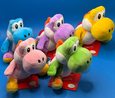 Universal Fan Fest Nintendo World Yoshi Magnet Shoulder Pal Plush Full Set of 5 picture