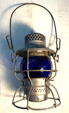 VINTAGE ADLAKE KERO N.H RAILROAD LANTERN W/VINTAGE COBOLT KOPP GLOBE - VERY RARE picture
