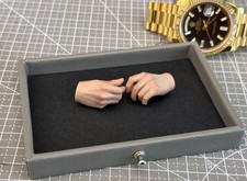 mille hua studio 1/6 batman hand picture