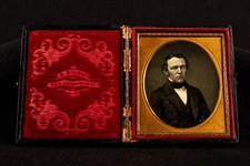 Daguerreotype Photo ⅙ Plate Sharp Gentleman Anson 589 Broadway NY Full Case V33 picture